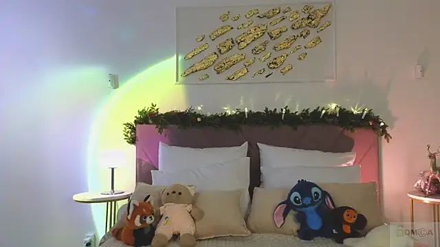 Nicole Broown  online show from January 14, 2026, 9:31 pm