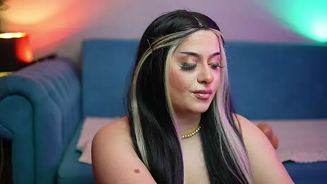 Snapshot of KarlaJai chatting on October 31, 2025, 9:16 pm KarlaJai online show from October 31, 2025, 9:16 pm