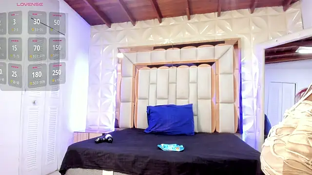 Sarah Adamss online show from March 21, 2026, 12:32 pm