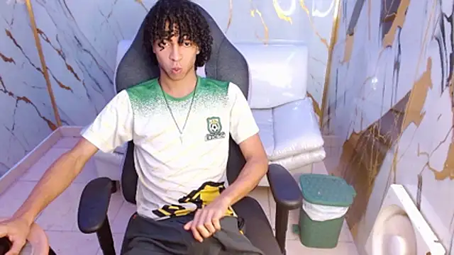 Snapshot of xion_ez chatting on February 20, 2026, 7:36 pm xion ez online show from February 20, 2026, 7:36 pm