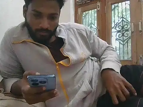 Raw12499 online show from November 27, 2025, 4:47 am