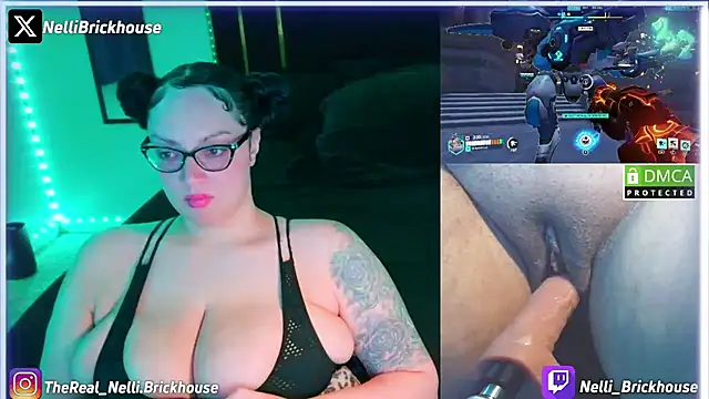 Nelli Brickhouse online show from July 14, 2026, 3:33 am