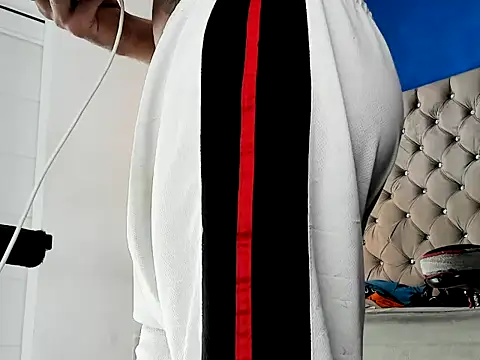 Kevinfox23cms online show from September 28, 2025, 9:09 pm