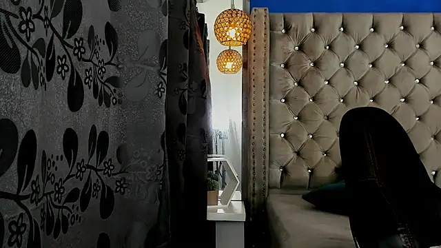 Kevinfox23cms online show from October 8, 2025, 4:26 pm