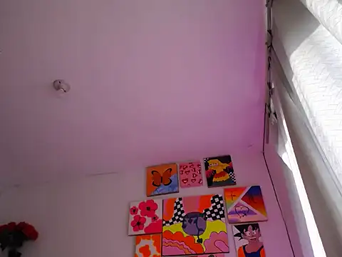 Snapshot of Nahomyyy chatting on October 16, 2025, 12:06 pm Nahomyyy online show from October 16, 2025, 12:06 pm