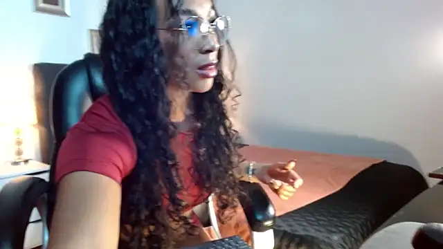 Snapshot of SashaBowei chatting on October 10, 2025, 1:15 am SashaBowei online show from October 10, 2025, 1:15 am