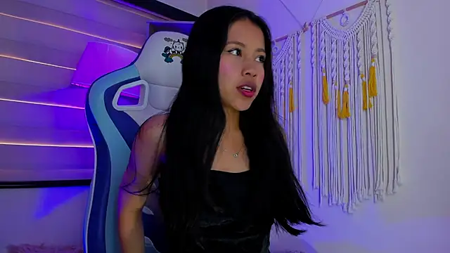 Zoe Skyler online show from October 3, 2025, 2:58 pm