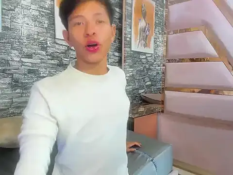 CamelyHarrper1 online show from September 27, 2025, 2:27 am