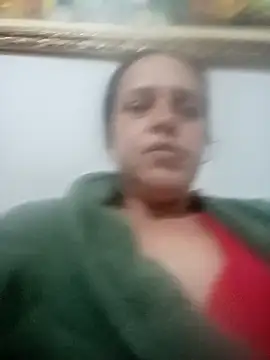 Crisribeiro online show from October 6, 2025, 12:30 am