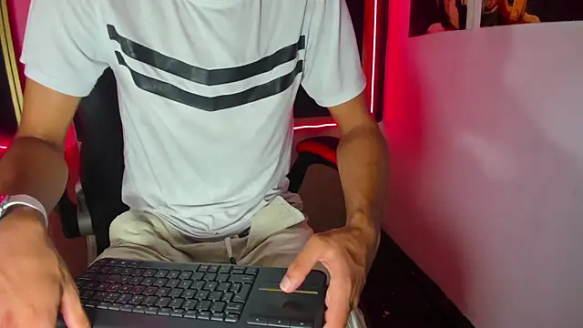 Stiben boy online show from September 27, 2025, 7:08 pm