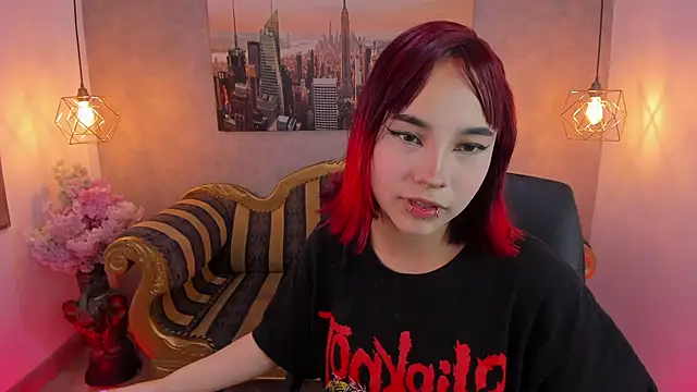 Megane whitte online show from October 10, 2025, 3:27 am