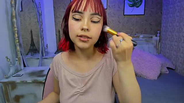 Megane whitte online show from October 12, 2025, 3:49 am