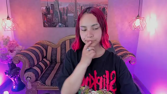 Megane whitte online show from November 17, 2025, 8:58 pm