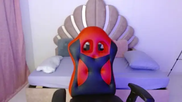 BlueeVelvet online show from October 4, 2025, 2:09 am