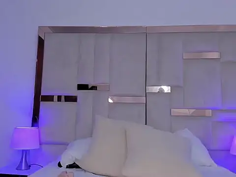 Snapshot of Lia_Sin chatting on October 18, 2025, 1:23 pm Lia Sin online show from October 18, 2025, 1:23 pm