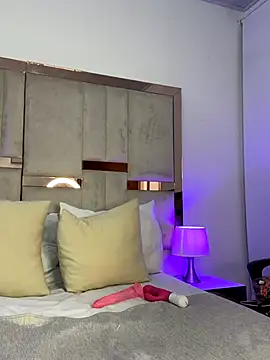 Snapshot of Lia_Sin chatting on October 25, 2025, 1:40 pm Lia Sin online show from October 25, 2025, 1:40 pm