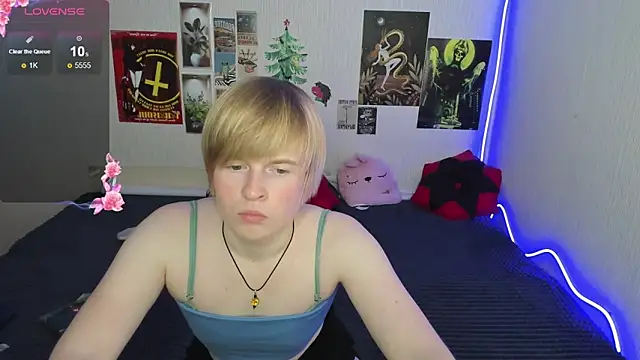 Cattie w  online show from January 17, 2026, 1:21 am