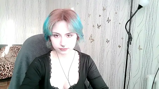 LeisaHopperstad online show from March 24, 2026, 2:11 pm