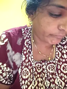 navyasree143 online show from October 26, 2025, 3:12 am