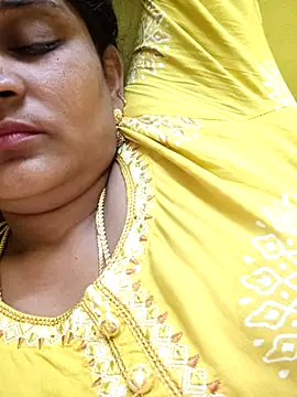 navyasree143 online show from October 26, 2025, 3:18 pm