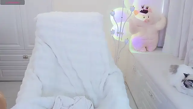 Coco-Di online show from December 16, 2025, 2:49 am