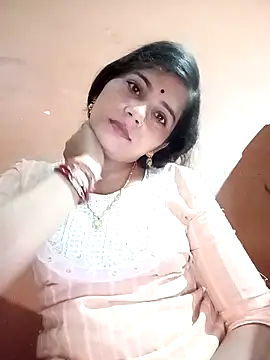 Sapna  wq1 online show from October 14, 2025, 6:20 pm