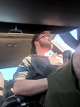 bear8t online show from October 30, 2025, 10:54 pm