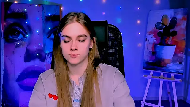 JuneWoods online show from January 12, 2026, 8:19 am