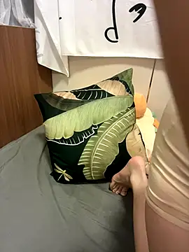 Snapshot of sharony_x chatting on October 30, 2025, 8:05 am sharony x online show from October 30, 2025, 8:05 am