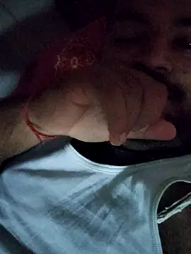 Snapshot of desiyouth94 chatting on October 4, 2025, 12:52 am desiyouth94 online show from October 4, 2025, 12:52 am