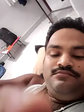 Snapshot of desiyouth94 chatting on October 16, 2025, 4:41 pm desiyouth94 online show from October 16, 2025, 4:41 pm