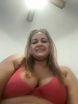 Snapshot of violetpolo chatting on October 12, 2025, 6:18 pm violetpolo online show from October 12, 2025, 6:18 pm
