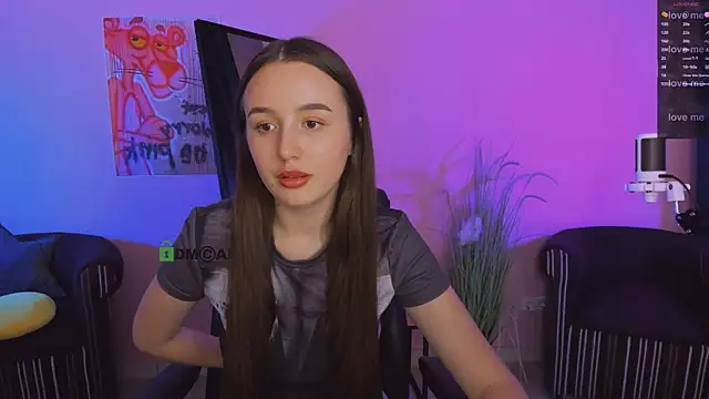 Snapshot of leslie_bird chatting on November 6, 2025, 1:01 pm leslie bird online show from November 6, 2025, 1:01 pm