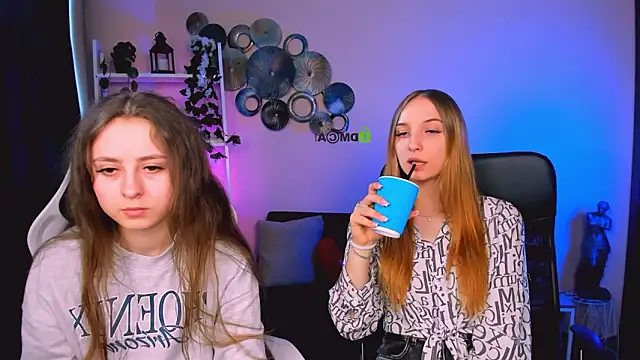 rebecca smile online show from March 13, 2026, 1:18 pm