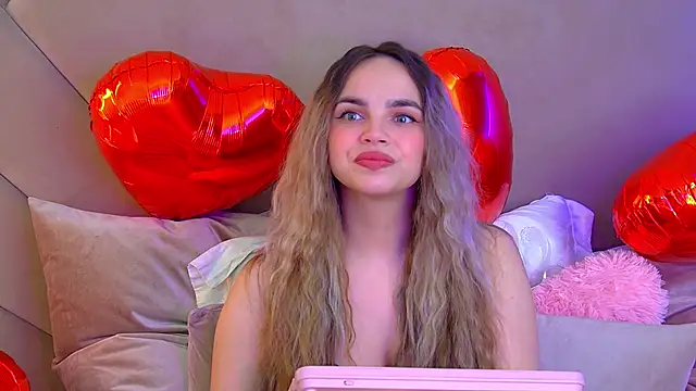 AnitaVenture online show from October 12, 2025, 4:44 am