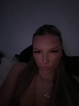 blondeeee online show from February 24, 2026, 6:06 pm