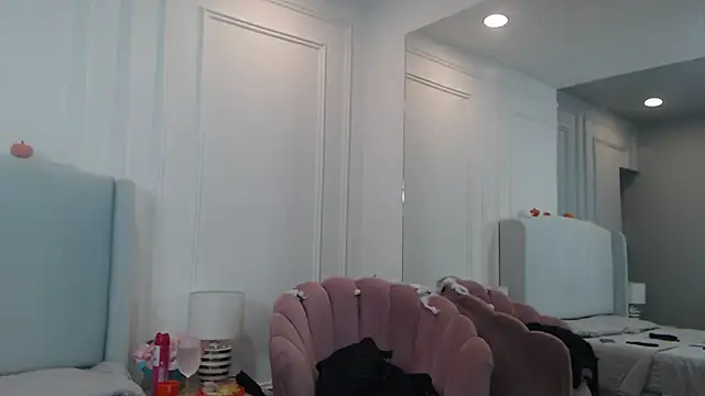 Snapshot of ChantalGarner chatting on November 6, 2025, 1:01 pm ChantalGarner online show from November 6, 2025, 1:01 pm