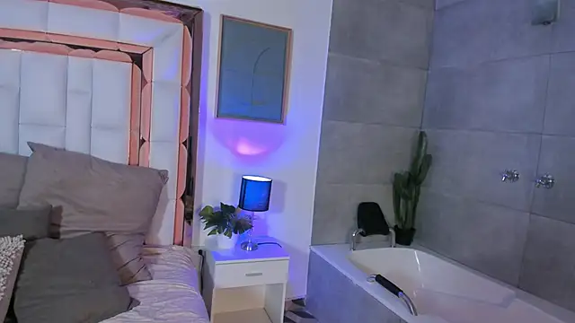 Violeta dh online show from November 29, 2025, 12:08 pm