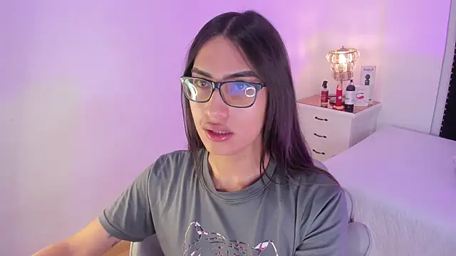 cherrylady 02 online show from October 4, 2025, 12:14 pm