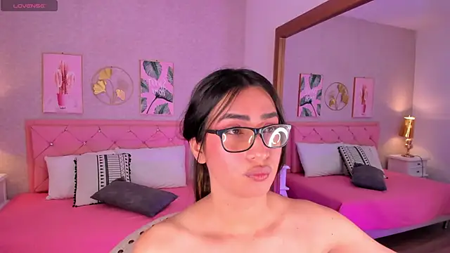 cherrylady 02 online show from April 23, 2026, 11:31 am