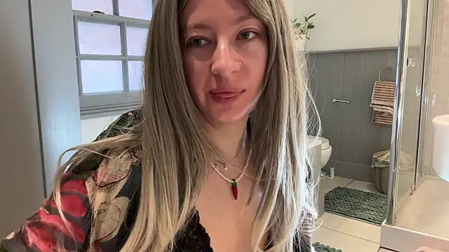 Goddess EvaX online show from October 31, 2025, 7:20 am