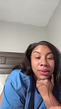 Snapshot of NeliaHexxen chatting on October 3, 2025, 4:04 pm NeliaHexxen online show from October 3, 2025, 4:04 pm