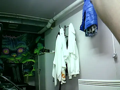 krerem online show from October 23, 2025, 3:11 pm