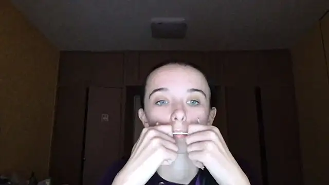 Emilia Light online show from November 11, 2025, 12:38 pm