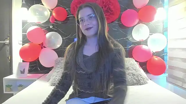 ZOE LE online show from February 20, 2026, 11:43 am