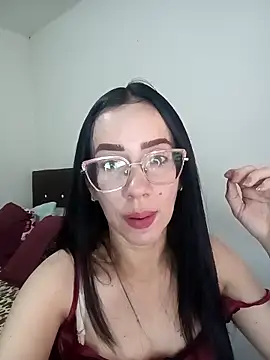 YaraDuartee online show from March 27, 2026, 12:05 am