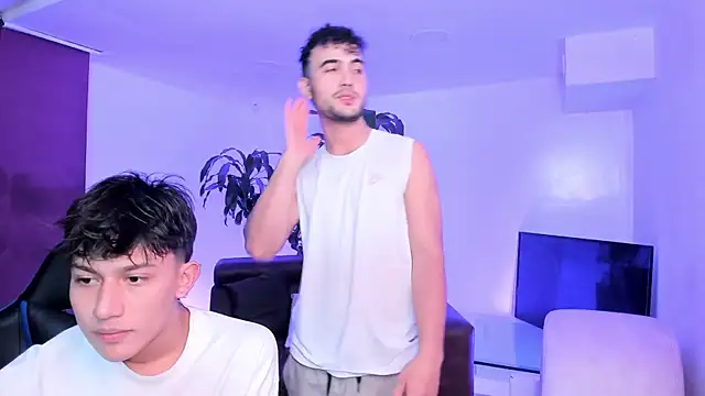 Spaceboys18 online show from October 3, 2025, 1:13 am