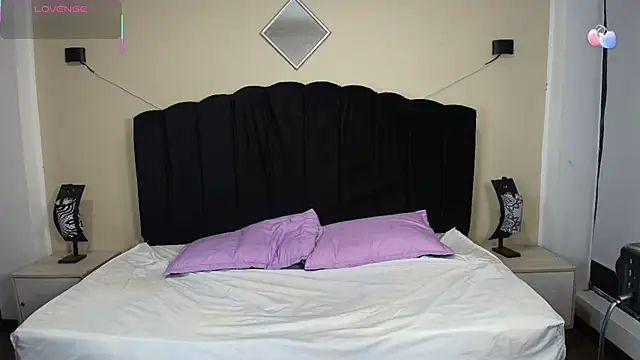 GabySweett  online show from December 5, 2025, 7:32 pm