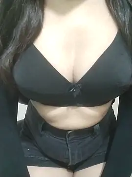 Rosie Star online show from October 14, 2025, 2:18 pm