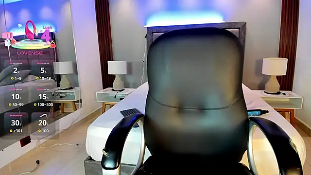 Caroline Millerr online show from February 18, 2026, 7:54 pm